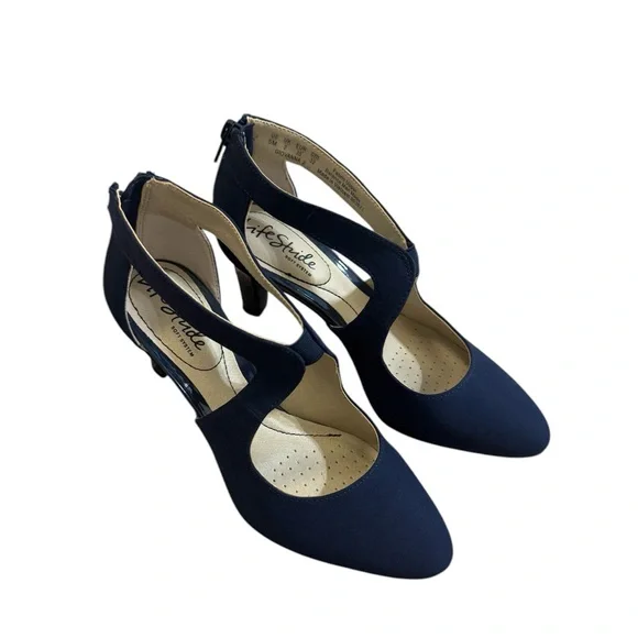 Life Stride Women's Navy Heels size 5 - Picture 1 of 7